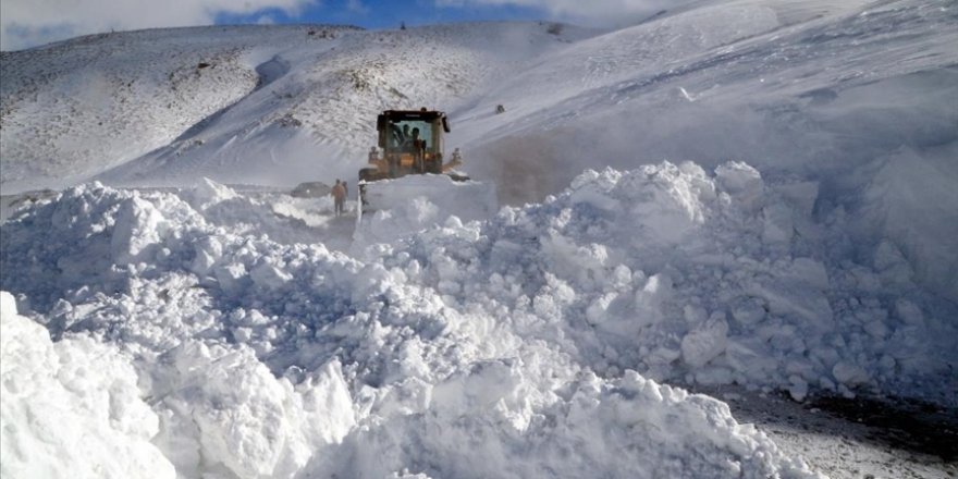 Van, Muş, Bitlis, Hakkari'de 93 yerleşim birimine ulaşım sağlanamıyor