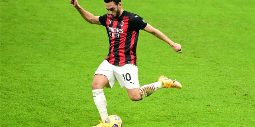 Milli futbolcu Hakan Çalhanoğlu koronaya yakalandı
