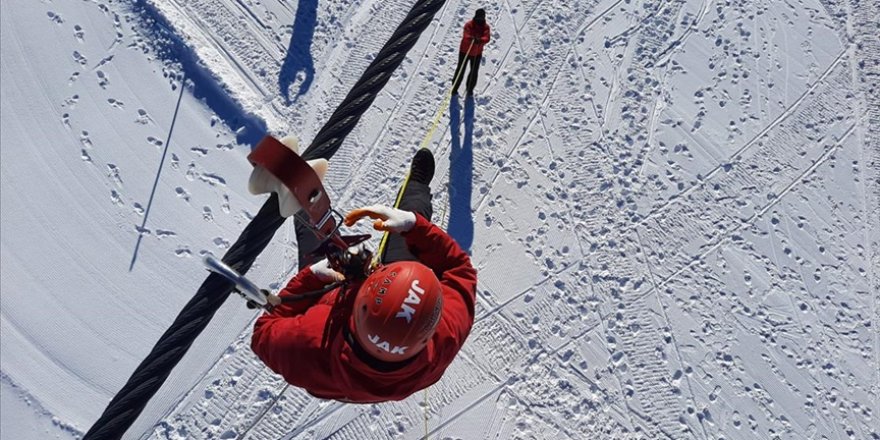 Kastamonu JAK timinden Ilgaz Dağı'nda arama kurtarma tatbikatı