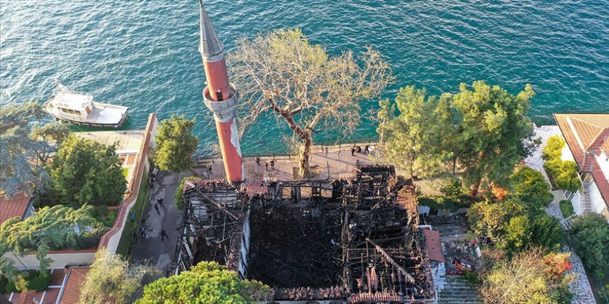Tarihi Vaniköy Camisi'ndeki yangına ilişkin soruşturmada takipsizlik kararı verildi
