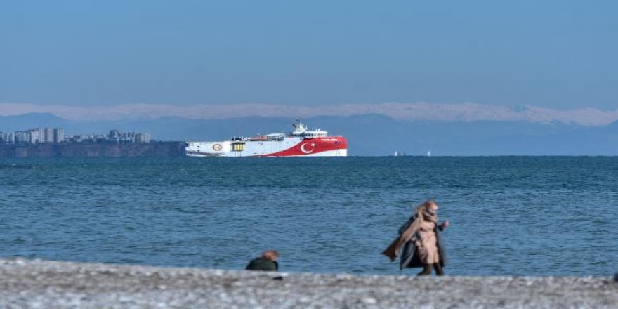 Oruç Reis Antalya açıklarına demirledi