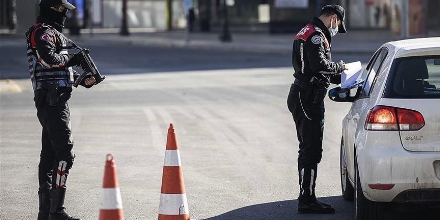 Kısıtlamalarıı ihlal eden 32 bin 181 kişi hakkında işlem yapıldı