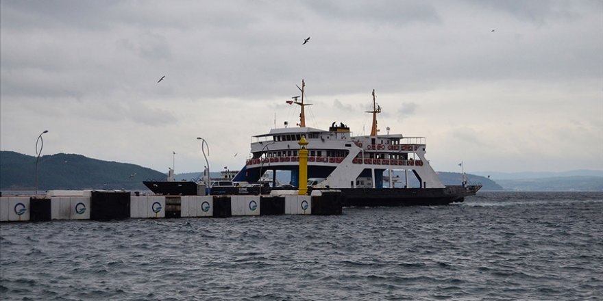 Güney Marmara'da kar yağışı ve fırtına nedeniyle feribot seferleri yapılmayacak