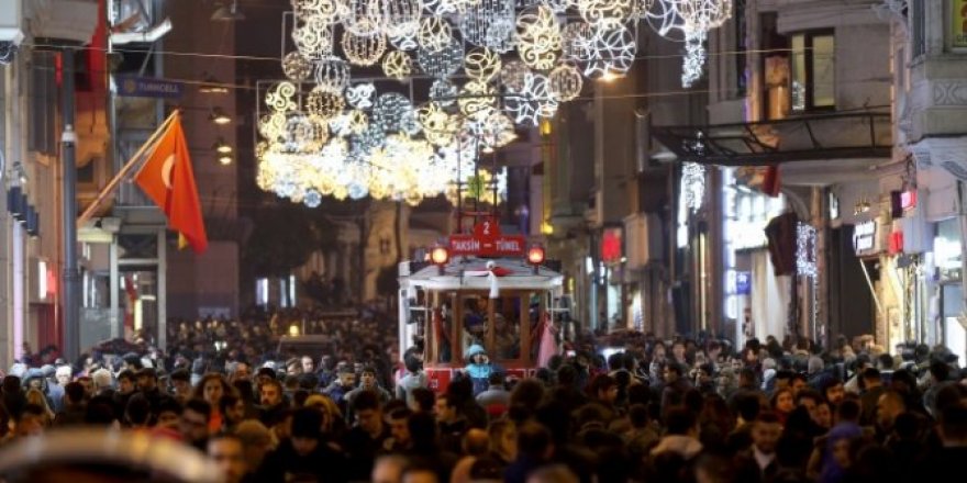 Türkiye genelinde 56 saatlik sokağa çıkma kısıtlaması bu akşam başlıyor