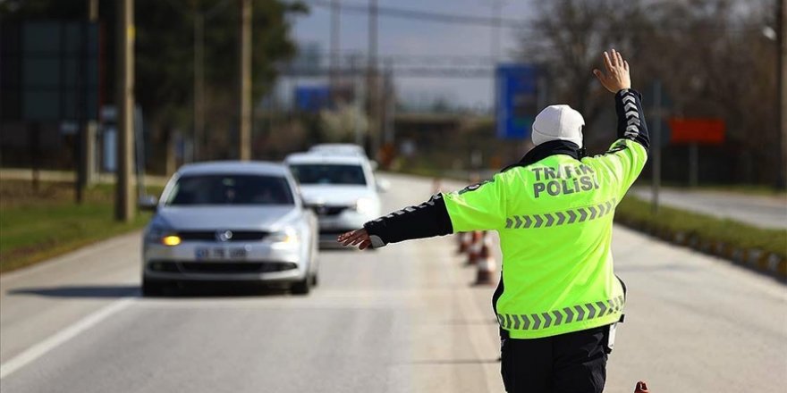 Kısıtlamaları ihlal eden 25 bin 439 kişi hakkında işlem yapıldı