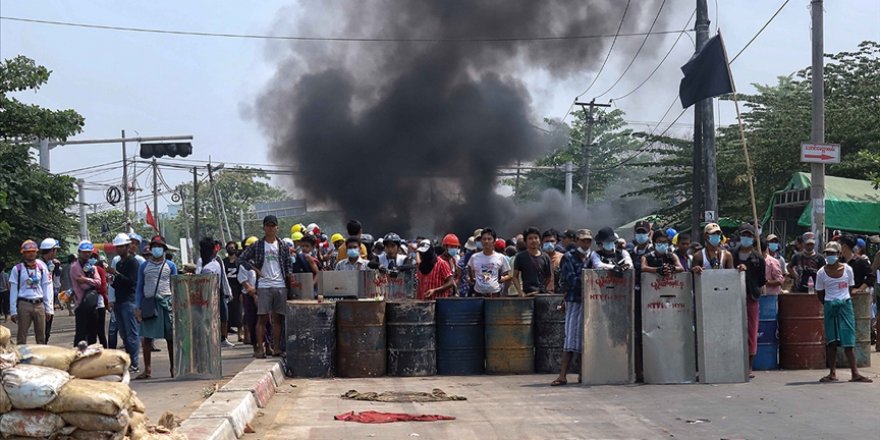 Myanmar'da kablosuz internet bağlantısı kesildi