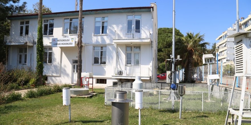 Çamaşır asacağı için havanın nasıl olacağını merak eden de meteoroloji müdürlüğünü arıyor