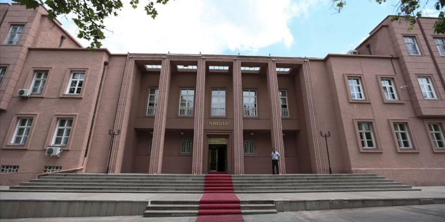 Yargıtay, amirine 'Günaydın dedim duymadınız mı?' diyen çalışanın iş akdinin feshini haklı bulmadı