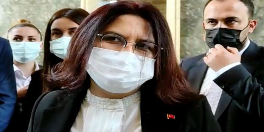 Yeni bakanlar TBMM'de yemin etti