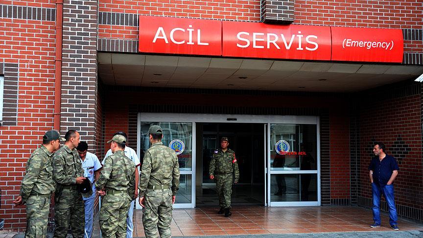 Askeri birliğe yıldırım düştü