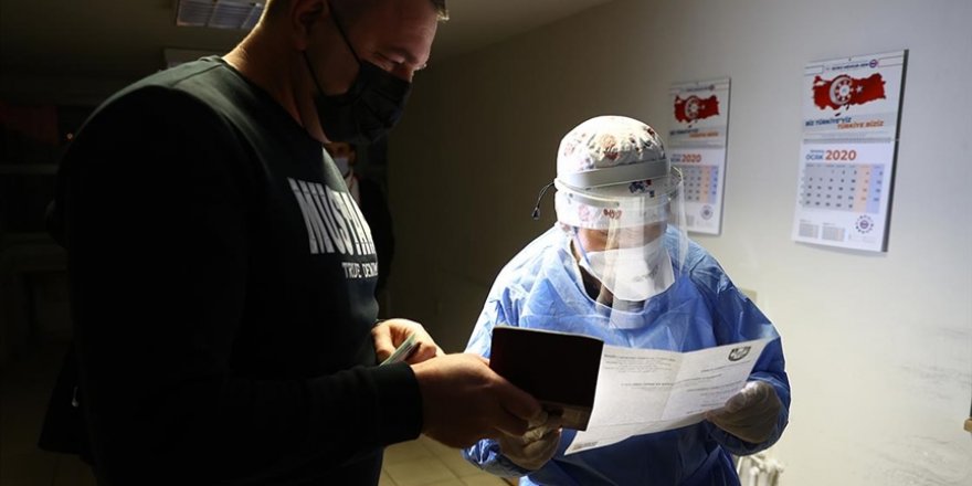 Avrupa'ya açılan sınır kapılarında 'PCR testi ibrazı zorunluluğu' uygulaması sürüyor