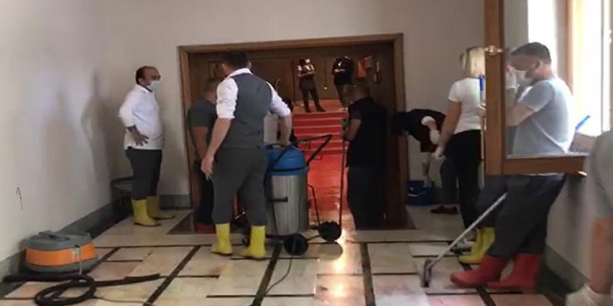 TBMM'de kalorifer borusu patladı