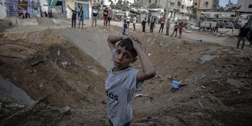 İsrail ordusu Gazze'ye yoğun saldırılarına devam ediyor: Hayatını kaybedenlerin sayısı 230'a yükseldi