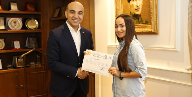 Duyarlı gençler sertifikalarını aldı