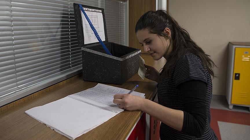 Öğrencilere İhtiyaç sandığı