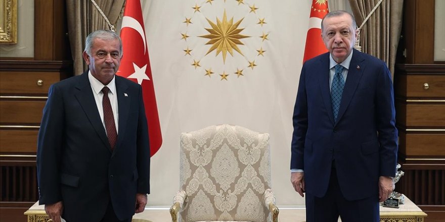 Cumhurbaşkanı Erdoğan, KKTC Cumhuriyet Meclisi Başkanı Sennaroğlu'nu kabul etti