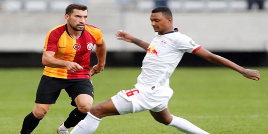 Şener Özbayraklı, Galatasaray'a veda etti