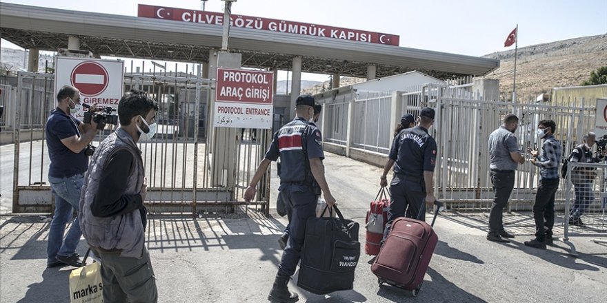 Cilvegözü Sınır Kapısı'ndan Kurban Bayramı öncesi Suriye'ye geçişler başladı
