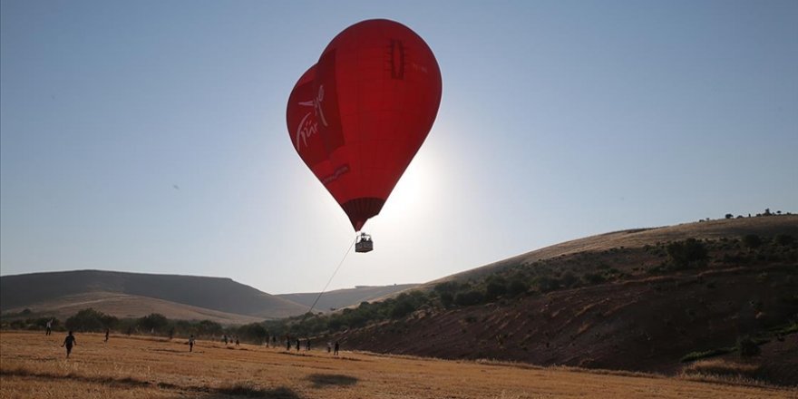 Göbeklitepe'de sezonun ilk sıcak hava balonu uçuşu gerçekleştirildi