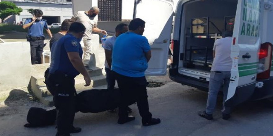 Öykü, arkadaşının evinde ölü bulundu