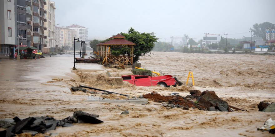 Artvin'de sel afetinin bilançosu ağır