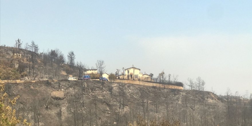 Manavgat'taki orman yangınında hasar gören evde çiftin cansız bedenleri bulundu