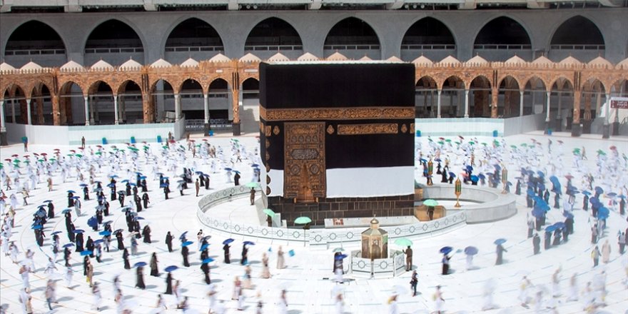 Suudi Arabistan, umre ziyaretleri için aylık 2 milyon kişiyi kabul edecek