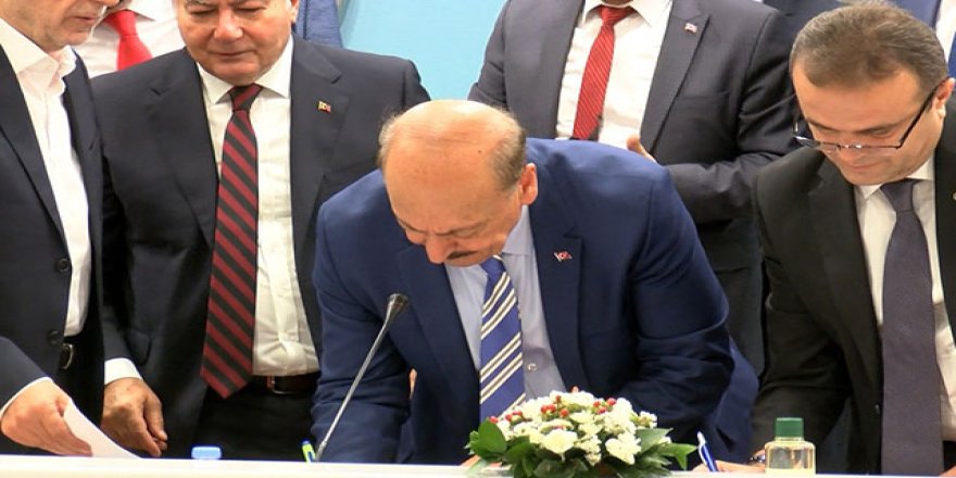 Kamu işçisinde taban ücret 4 bin 100 TL oldu