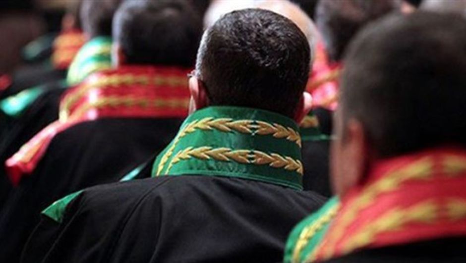 Ankara'da 3 eski hakim tutuklandı