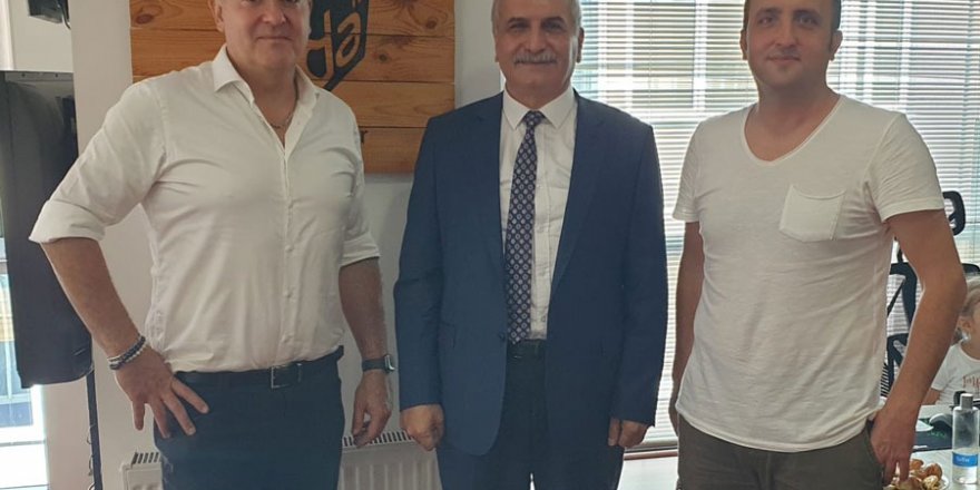 İYİ Partili Ahmet Çelik'ten Oda TV'ye ziyaret