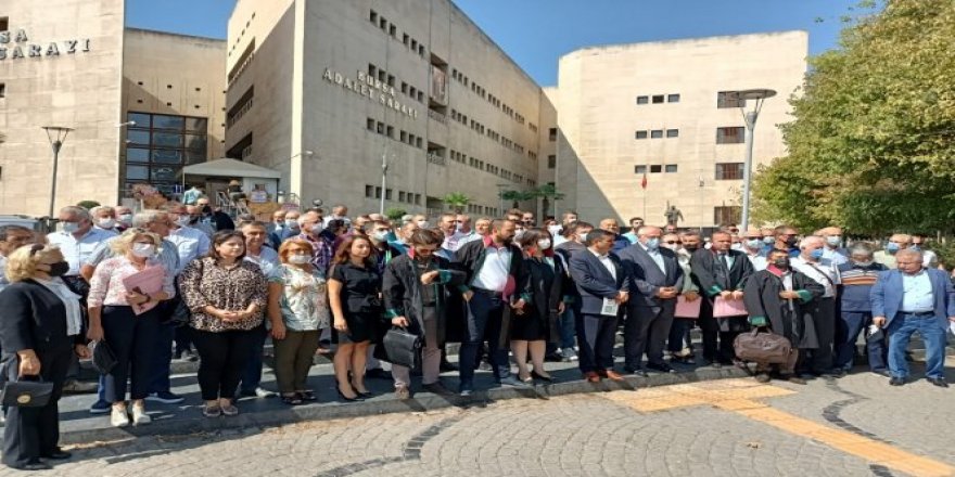 İYİ Partililerden AKP'li Cahit Özkan'a suç duyurusu