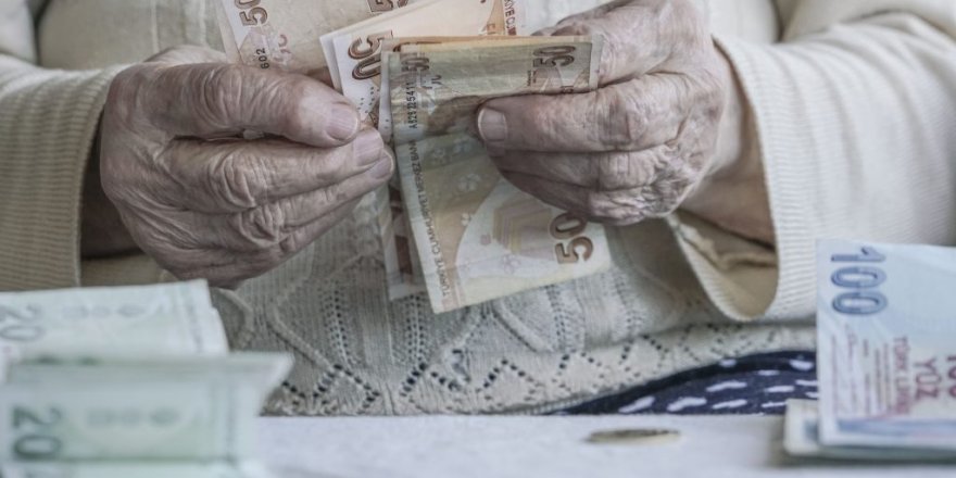 Emeklilere Zam Geldi: 1.750 TL’ye Çıktı Tek Seferde ve Karşılıksız Veriliyor