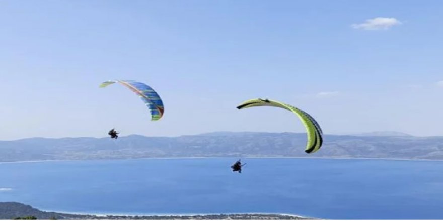 Salda Gölü kıyısına iniş yapan paraşütçülere para cezası