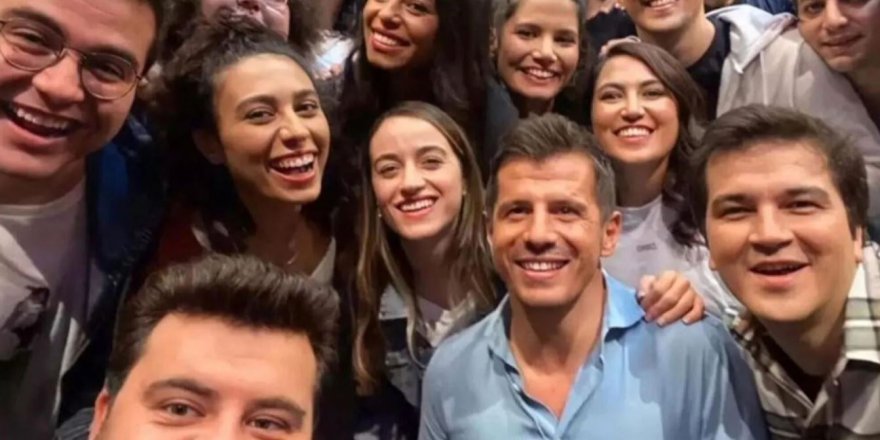 Çok Güzel Hareketler 2'ye sürpriz konuk