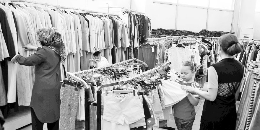 Hayır Çarşısı’na olan ilgi artıyor