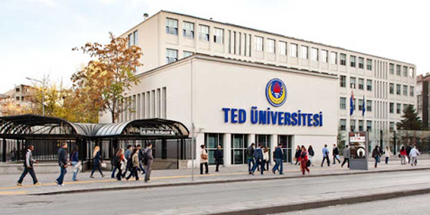TED öğretim görevlisi alıyor