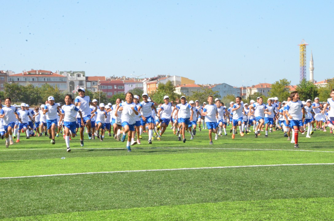 Yaz Spor Okulları’nda 11  branşta eğitim başlıyor