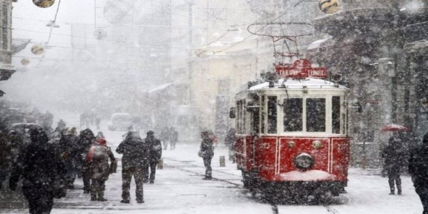 İstanbullulara kar uyarısı! 