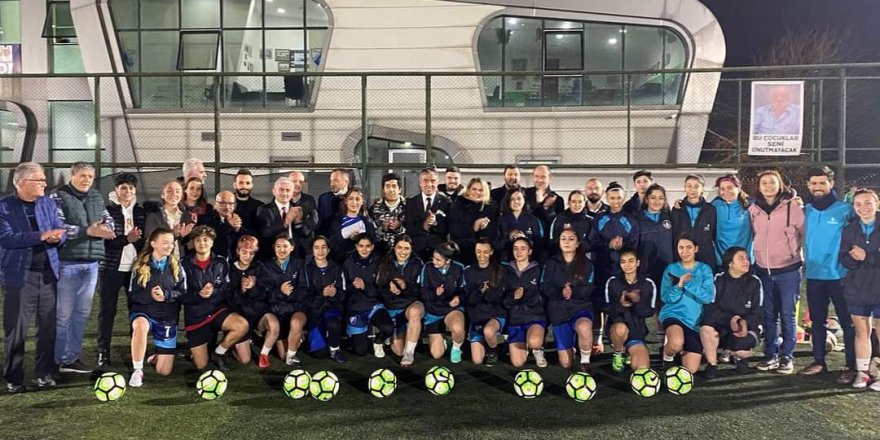 Zeytinburnu’nun güneş gibi garlayan kızları var