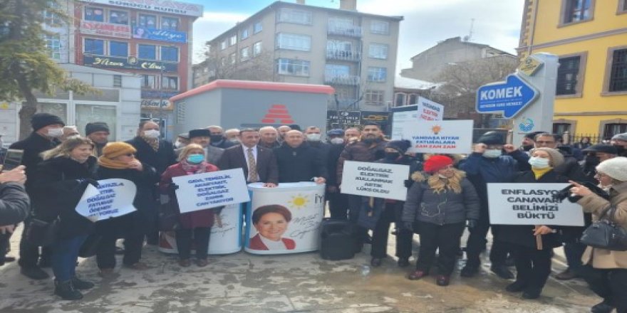 Konya İYİ Parti’den zam protestosu