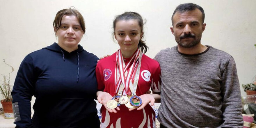 Türkiye şampiyonu olan gazi kızı İkra, Avrupa Şampiyonası'na hazırlanıyor