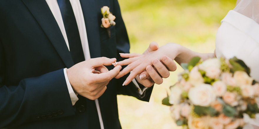 Evlenenlere en az 15 Bin TL çeyiz desteği