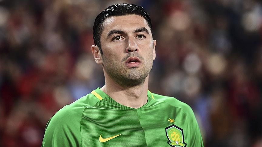 Burak Yılmaz, Trabzonspor ile anlaştı