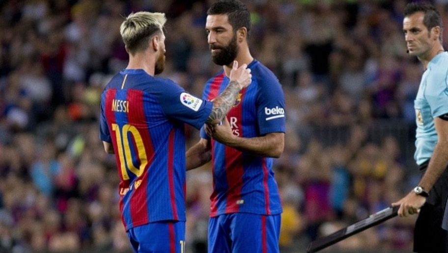 Barcelona'dan 708 milyon avroluk rekor gelir