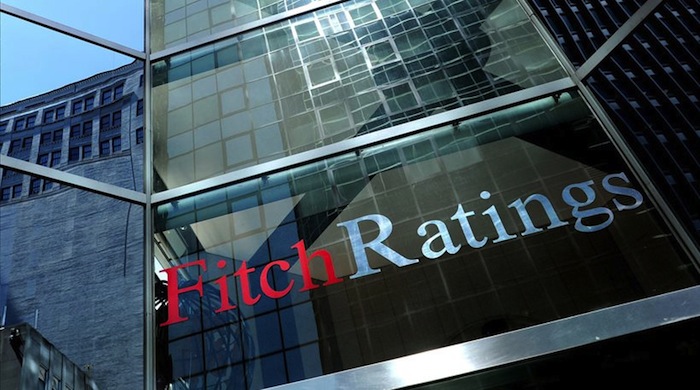 Fitch, Türkiye'nin kredi notunu indirdi