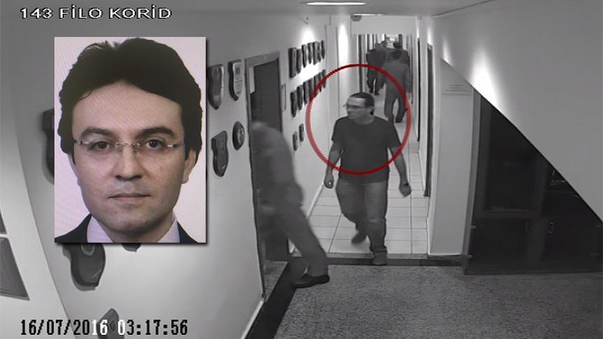 Sivil imamın bilgisayarında ABD bayraklı Gülen fotoğrafı