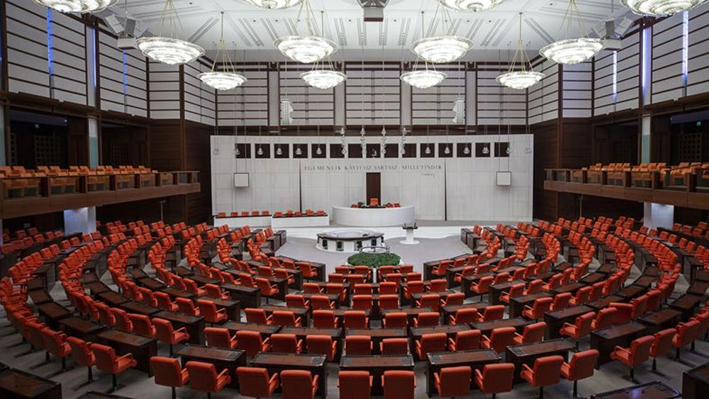 İhracatçıları ilgilendiren kanun teklifi TBMM’den geçti