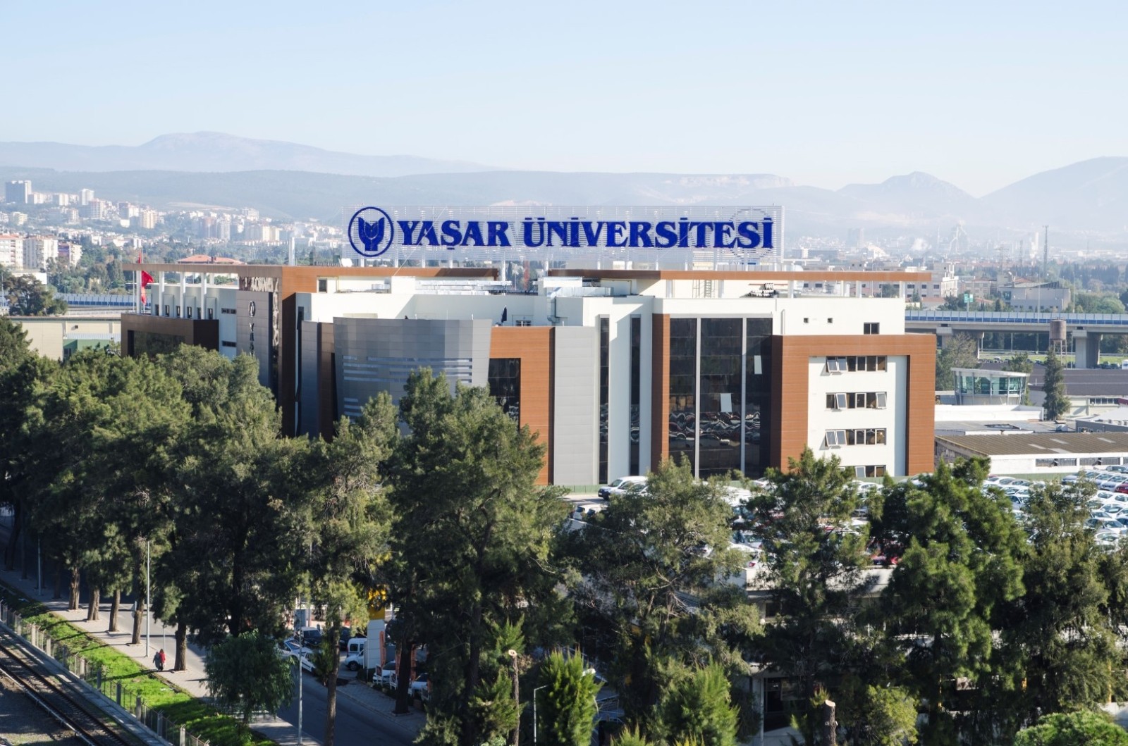 Yaşar Üniversitesi öğretim üyesi alacak