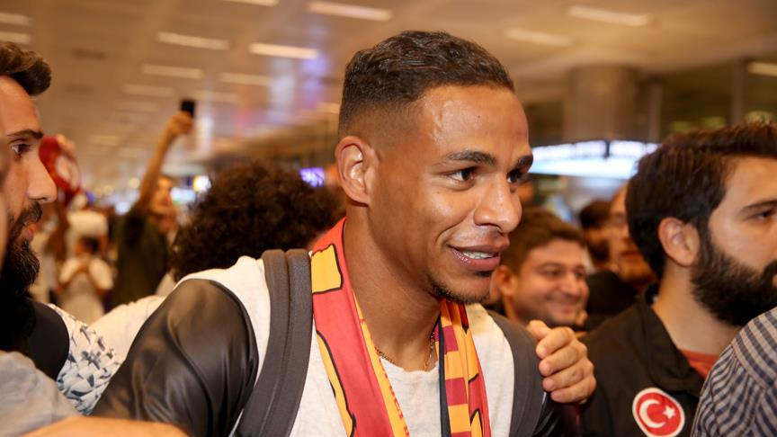 Galatasaray Fernando'yu borsaya bildirdi