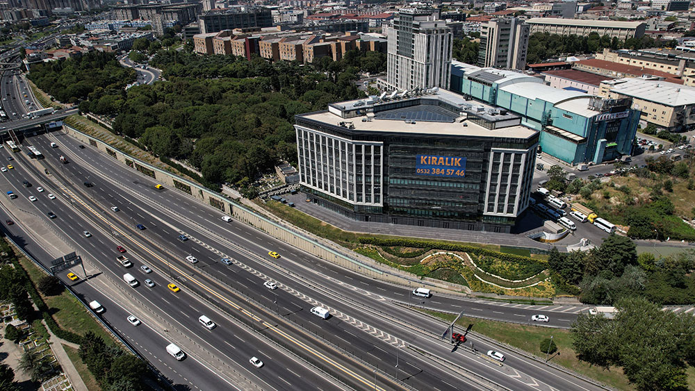 Şirketler küçülmeye gitti. Dev plazalar boş kaldı